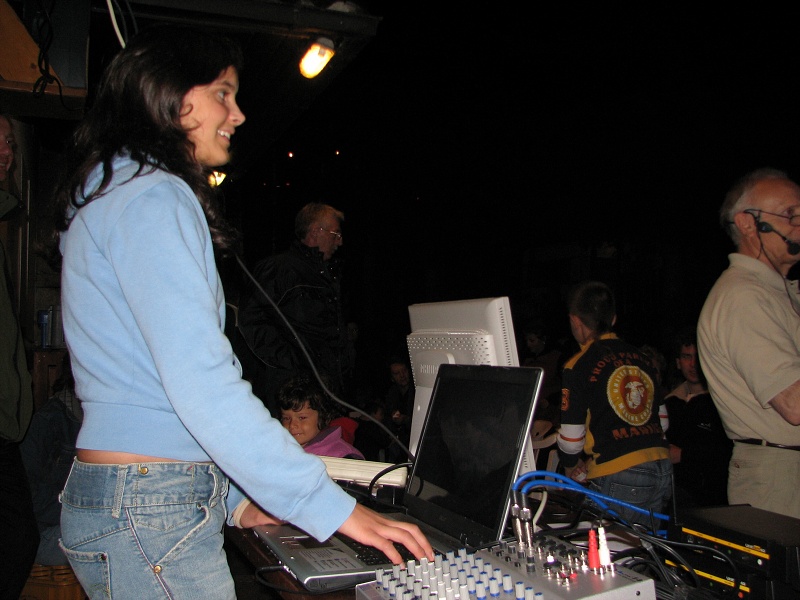 img00411.jpg